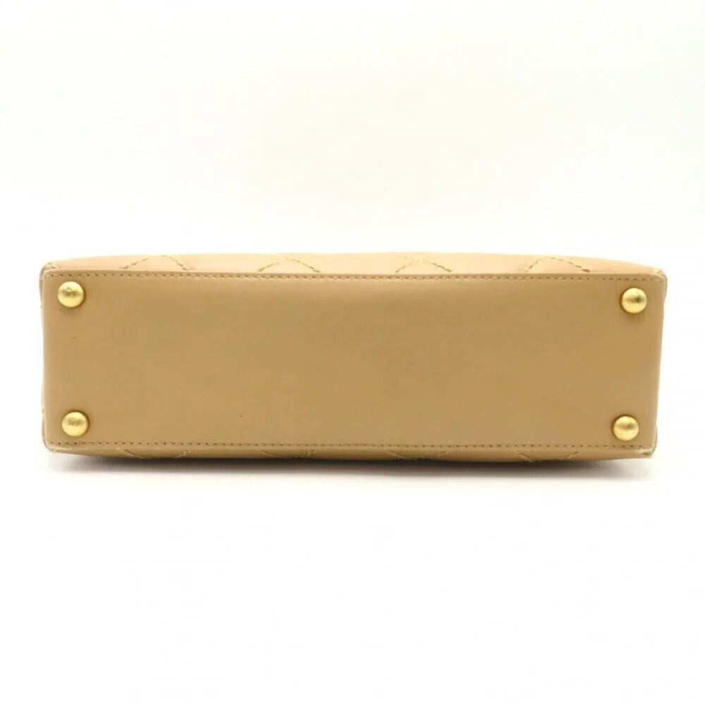 Authentic Matelasse Leather Handbag - Picture 4 of 15